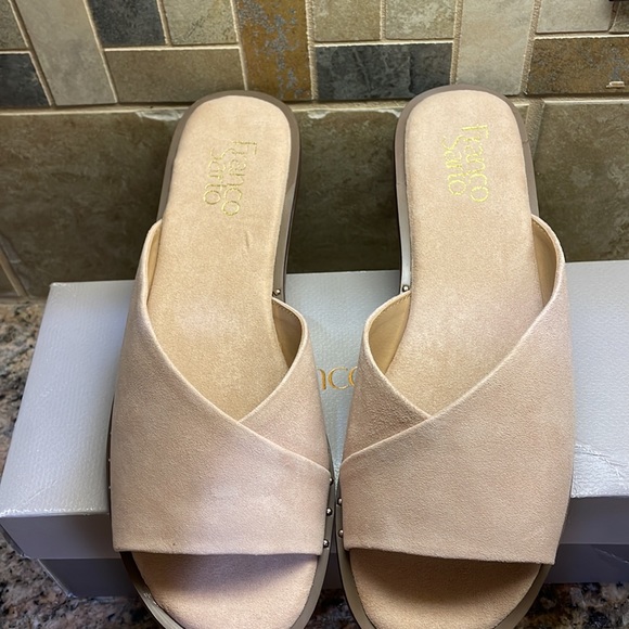 Suede slide sandals - Picture 3 of 7